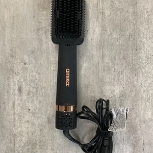 Amika Black Hair Straightening Brush